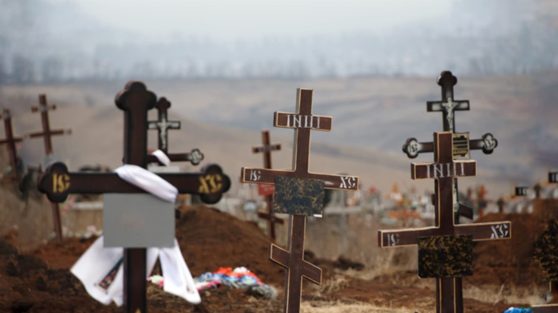 Бесплатные места на кладбище в
Ленинградской области